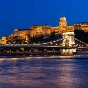 Evening Elegance: Unmissable Budapest Night Cruise for a Memorable Night Out