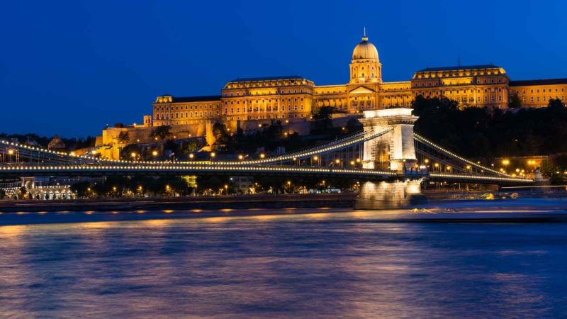 Evening Elegance: Unmissable Budapest Night Cruise for a Memorable Night Out